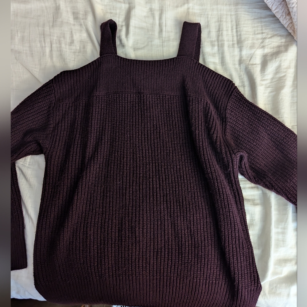 Women's cold shoulder sweater